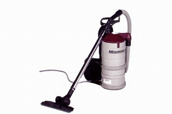 肩背式吸尘器