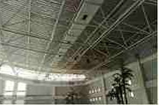 游泳馆高空翻新工程